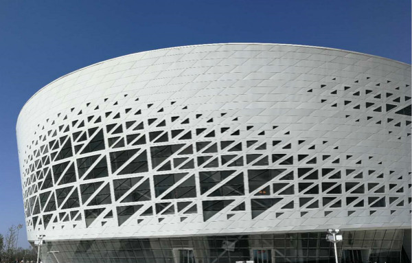 青島市（shì）民健身中（zhōng）心