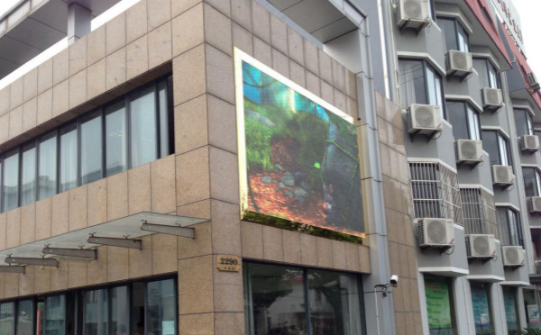 上海大眾工業學校校門口（kǒu）led顯示屏