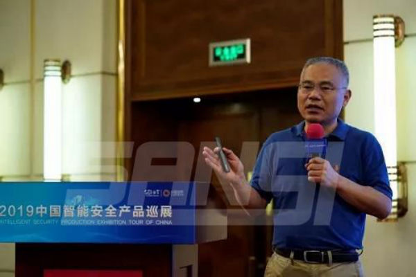 上海（hǎi）色多多AV导航在中國智能（néng）安全產品巡展廣州站產品演示