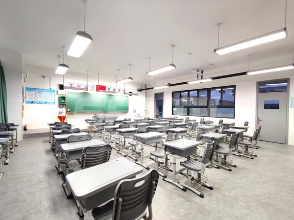 西安市灃西第四學校/色多多AV导航承建