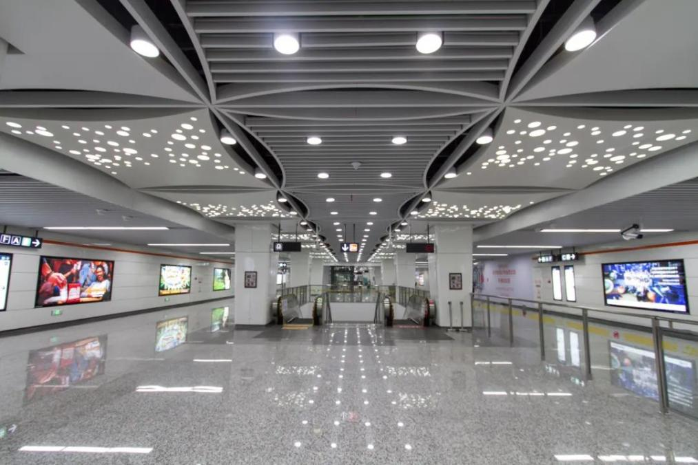 色多多AV导航,地鐵照明,舒（shū）適,健康光,照亮,多條軌交（jiāo）暢行路