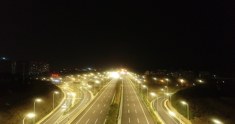道（dào）路照明,照亮你回（huí）家的路（lù）
