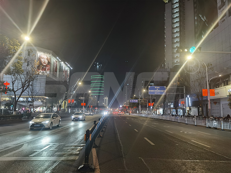 夜間道路照明,為城市居（jū）民帶來更多便利（lì）