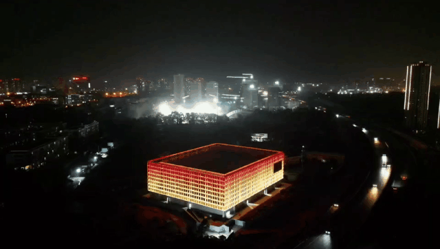 新看點,成都城東,體育公園,建築（zhù）,泛光,顯（xiǎn）示方案