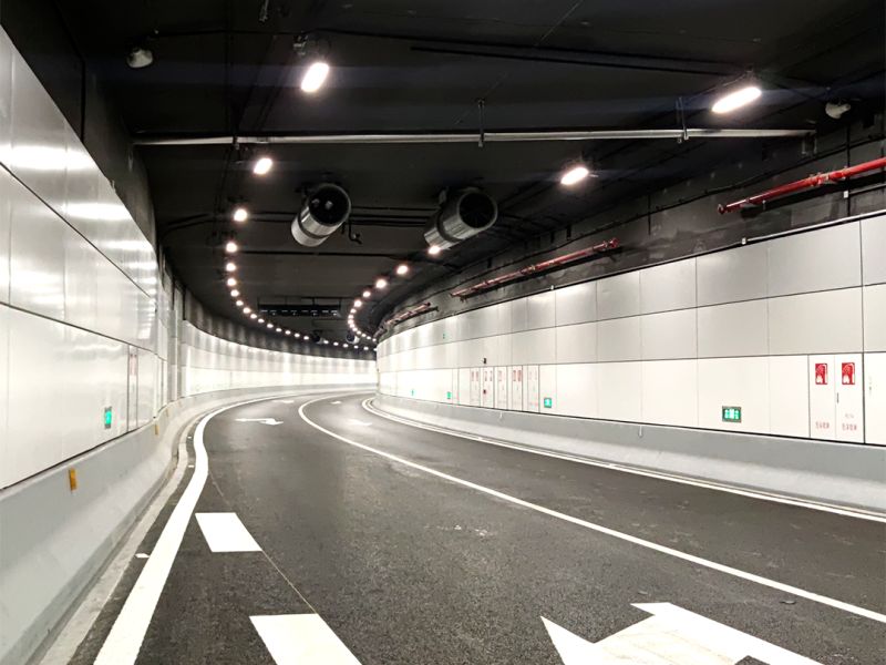 15公裏（lǐ）,木寨嶺隧道通車,色多多AV导航,特色,隧道照（zhào）明,藝術（shù）方案,驚現（xiàn）,渭（wèi）武高速