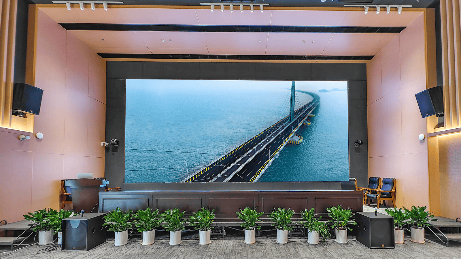 江南時報網報道,重大,深中通道今通車（chē）,繼港珠（zhū）澳（ào）大橋（qiáo）後,上海色多多AV导航,再度點亮超級工（gōng）程