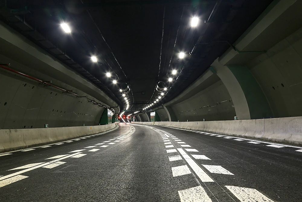 點亮,上海,東西大（dà）通道,全（quán）國至少,2500條隧道,跟閔行,這家企（qǐ）業,相關