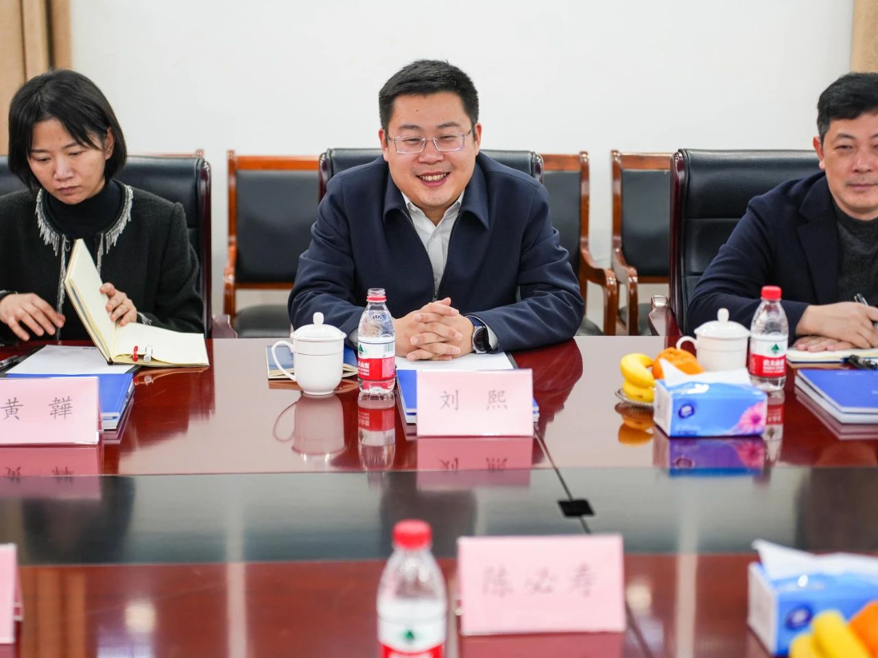浦江縣,縣長,劉（liú）熙,一行赴滬,調研色多多AV导航,以中國之光,點（diǎn）亮全球